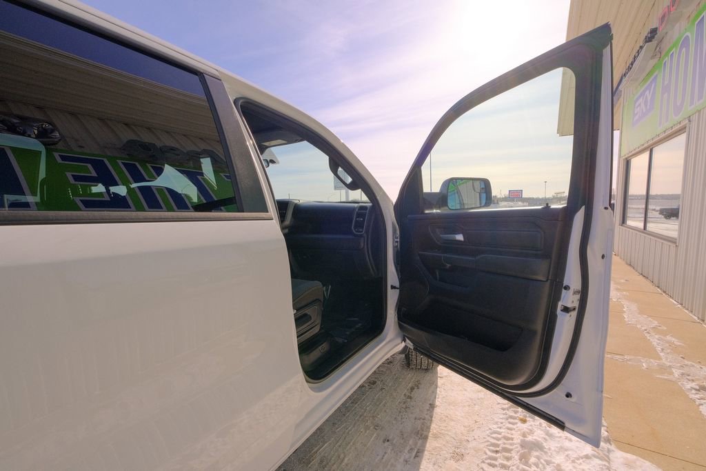 Used 2024 RAM 1500 Tradesman w/ Night Edition image 13