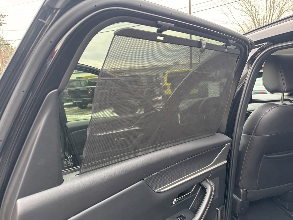 Used 2025 MAZDA CX-70 3.3 Turbo w/ Preferred Package image 13