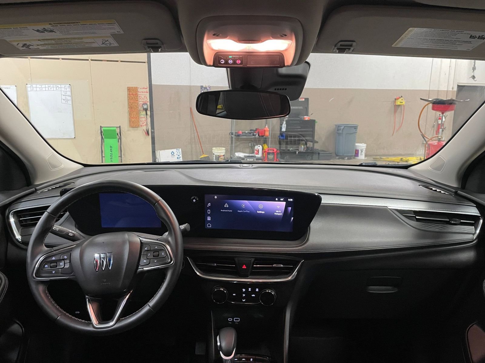 Used 2025 Buick Encore GX Preferred image 33
