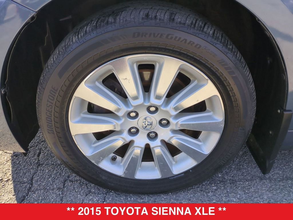 Used 2015 Toyota Sienna XLE w/ XLE Navigation Package image 10
