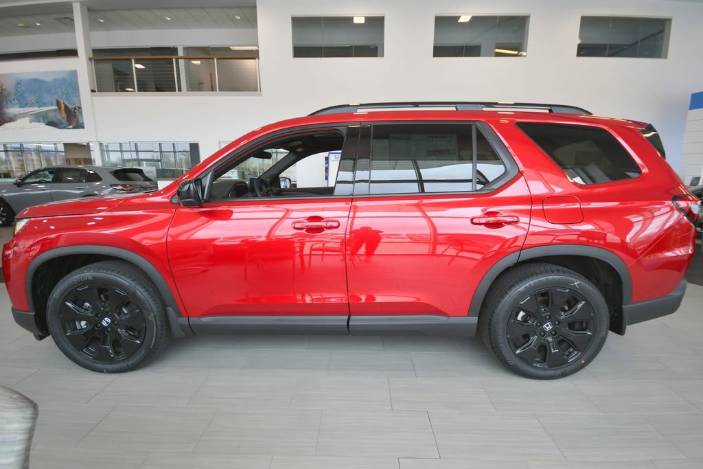 New 2026 Honda Pilot Black Edition image 4