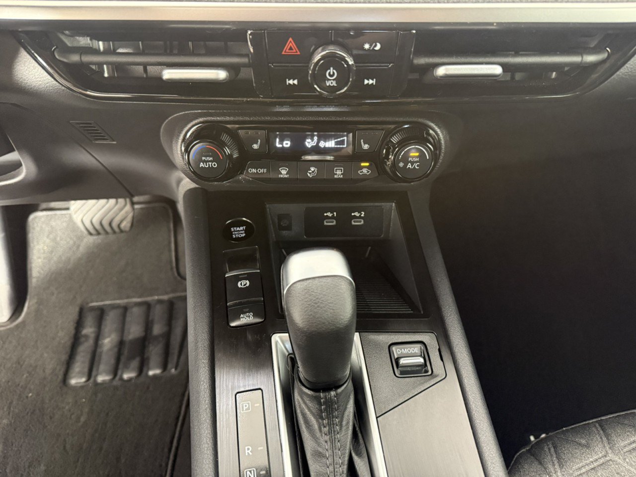 Used 2026 Nissan Kicks SV w/ Cold Weather Package FWD image 19