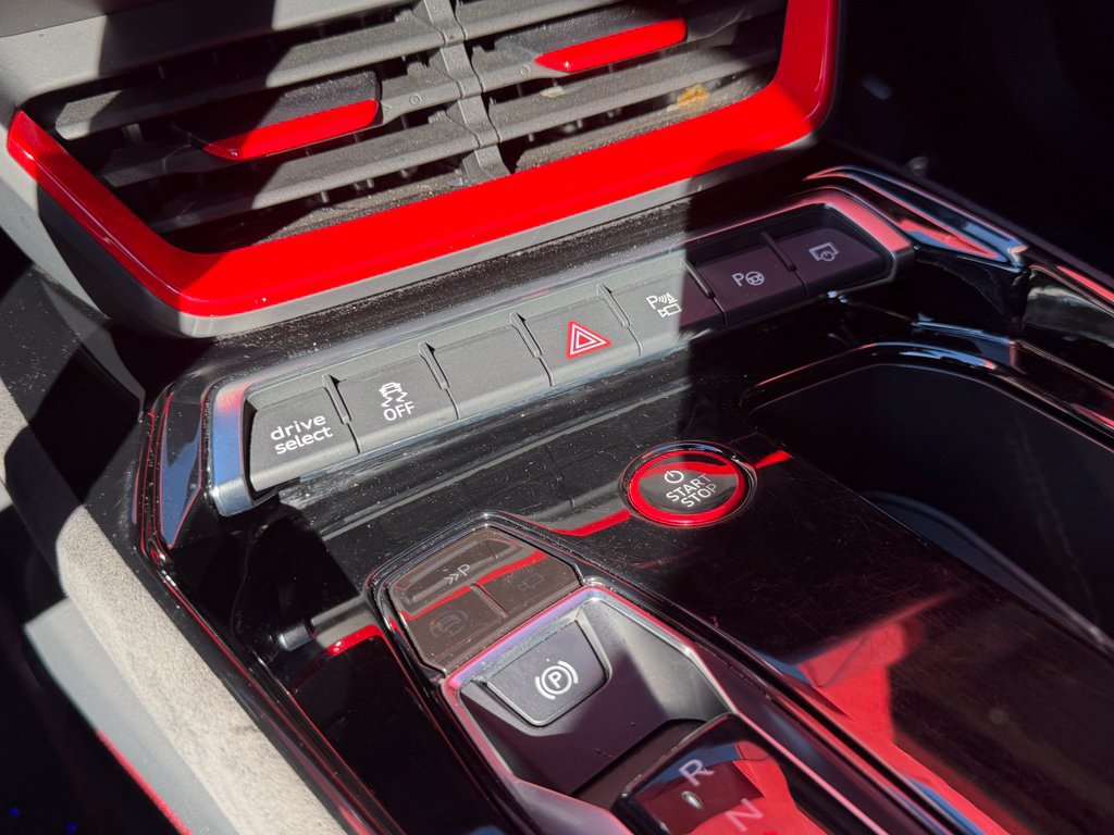 Used 2023 Audi e-tron GT Premium Plus AWD/4WD image 28