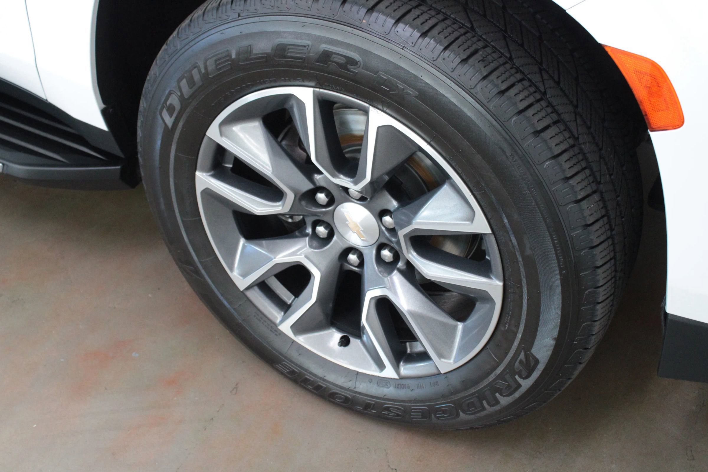 Used 2023 Chevrolet Tahoe LT w/ LT Signature Package image 27