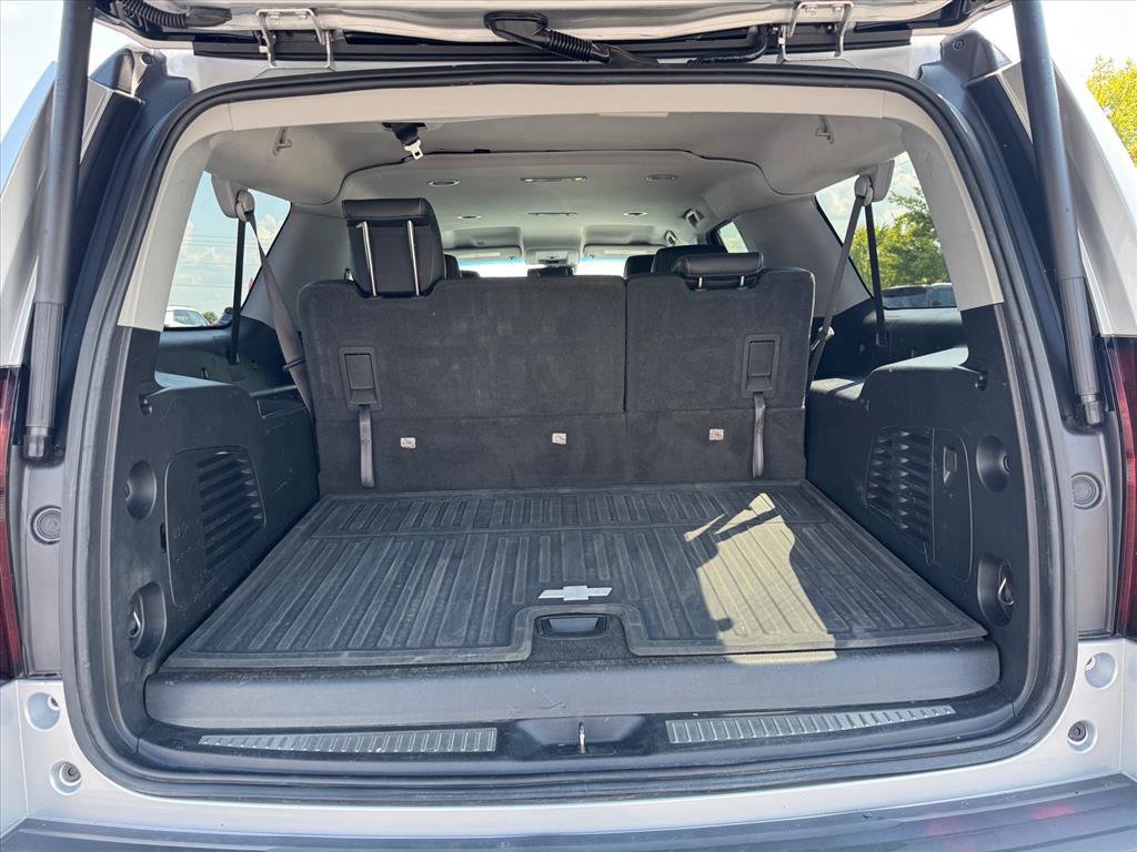 Used 2019 Chevrolet Suburban LT RWD image 10