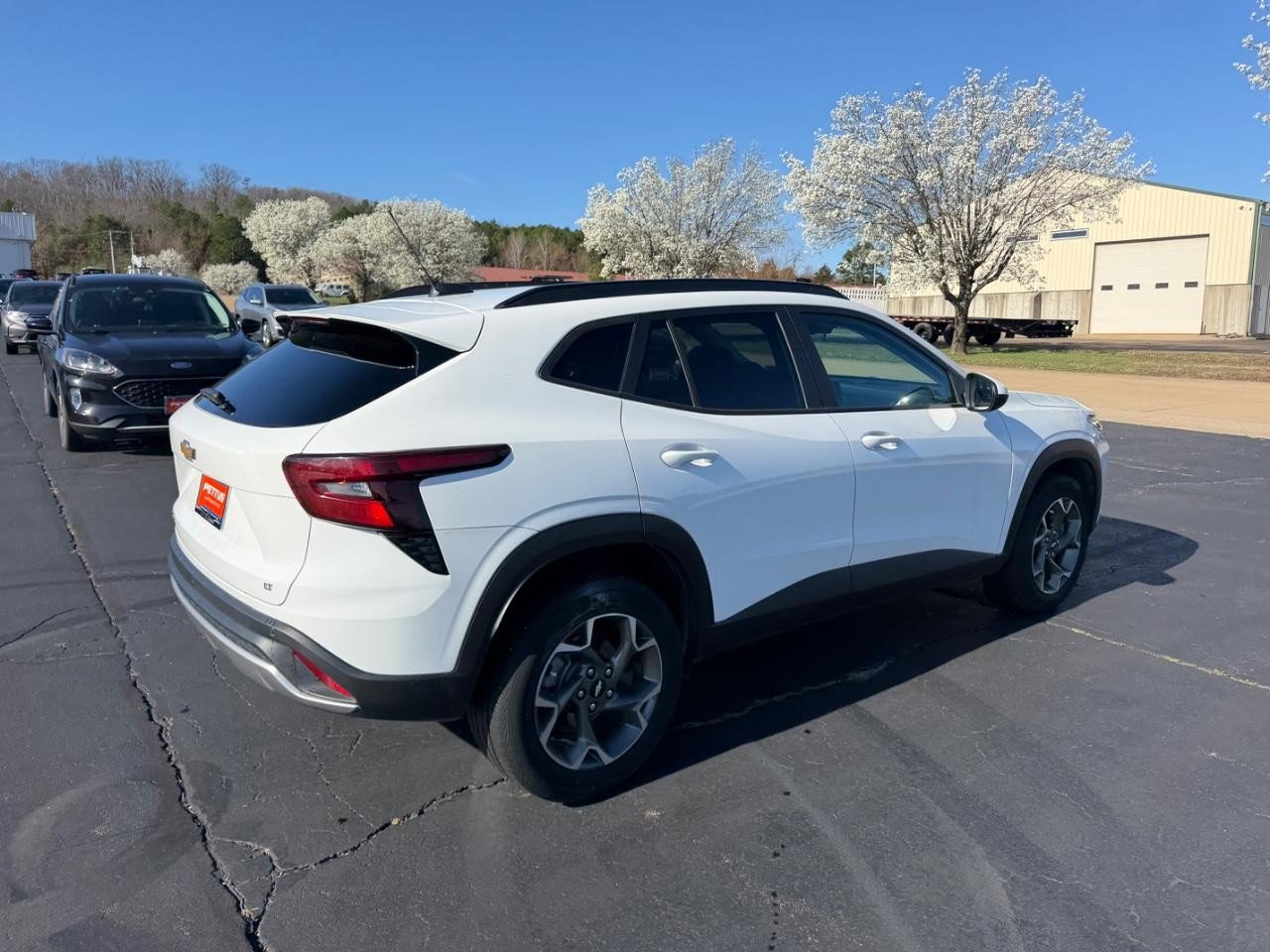 Used 2025 Chevrolet Trax LT w/ Driver Confidence Package image 3