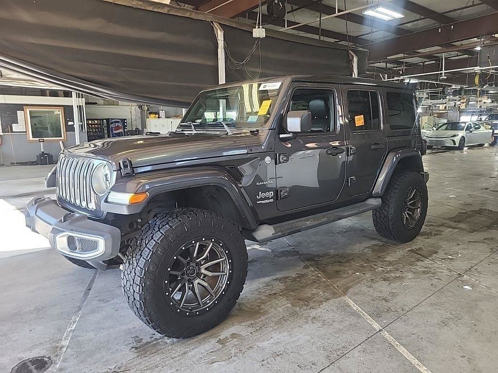 Used 2019 Jeep Wrangler Unlimited Sahara AWD/4WD image 3