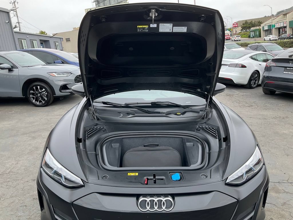 Used 2022 Audi e-tron GT Premium Plus AWD/4WD image 15