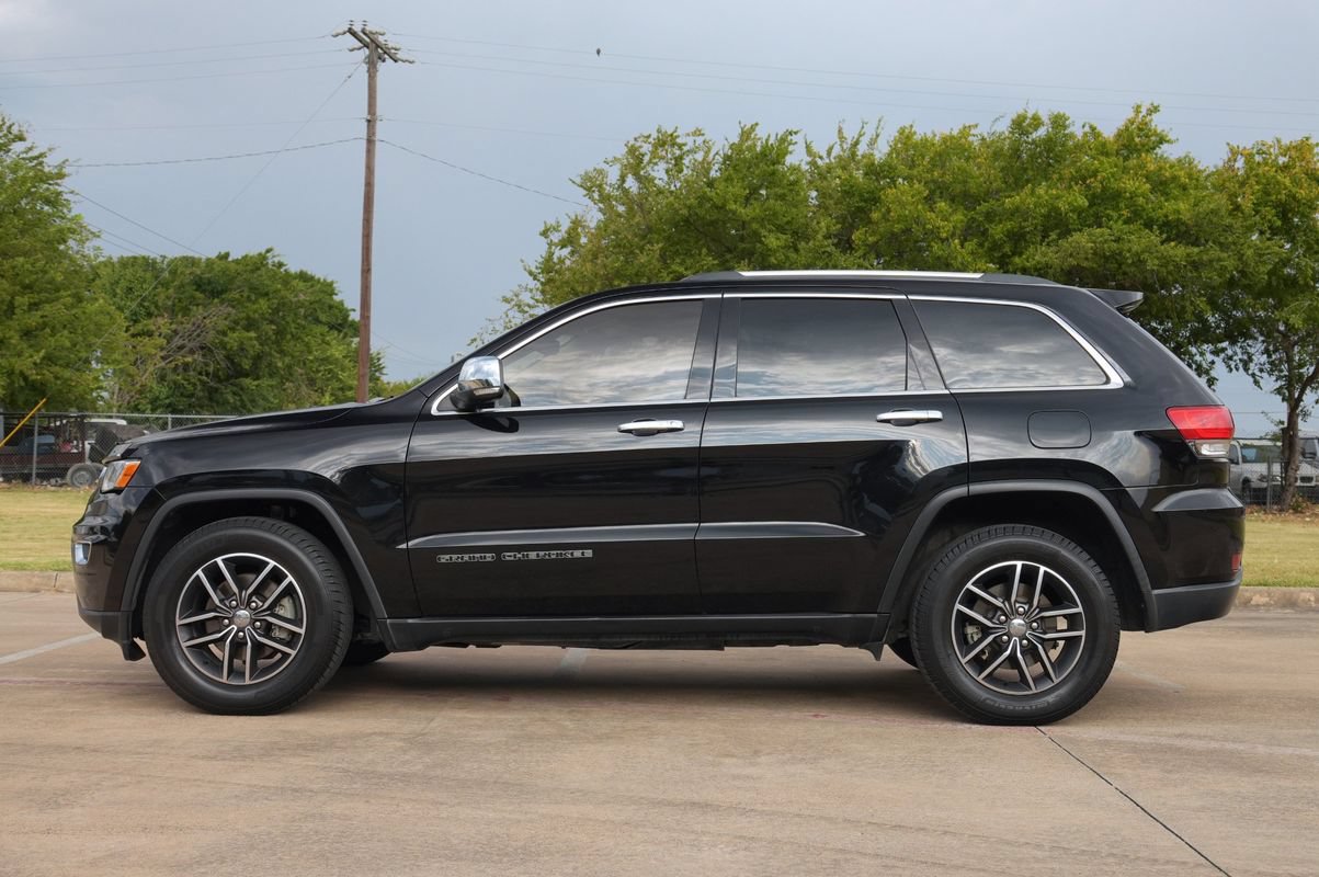 Used 2017 Jeep Grand Cherokee Limited RWD image 14