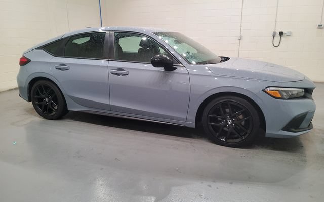 Used 2023 Honda Civic Sport image 8