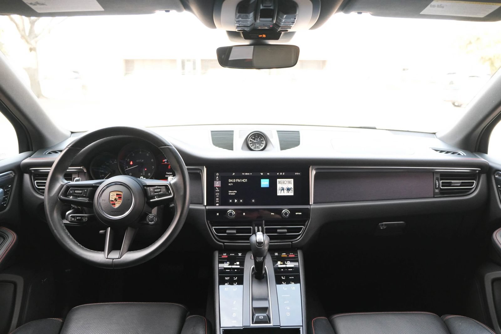 Used 2022 Porsche Macan GTS AWD/4WD image 30