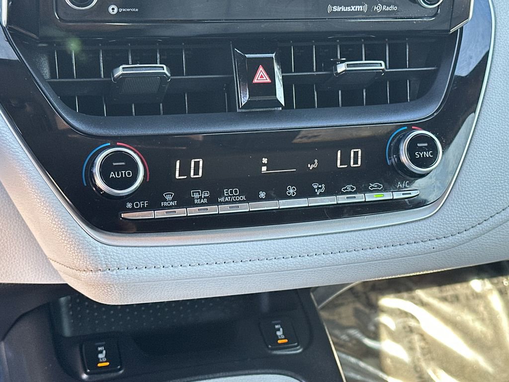 Used 2021 Toyota Corolla XSE image 25