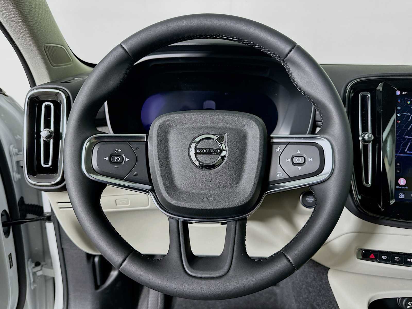 New 2026 Volvo XC40 B5 Plus w/ Protection Package Premier image 11