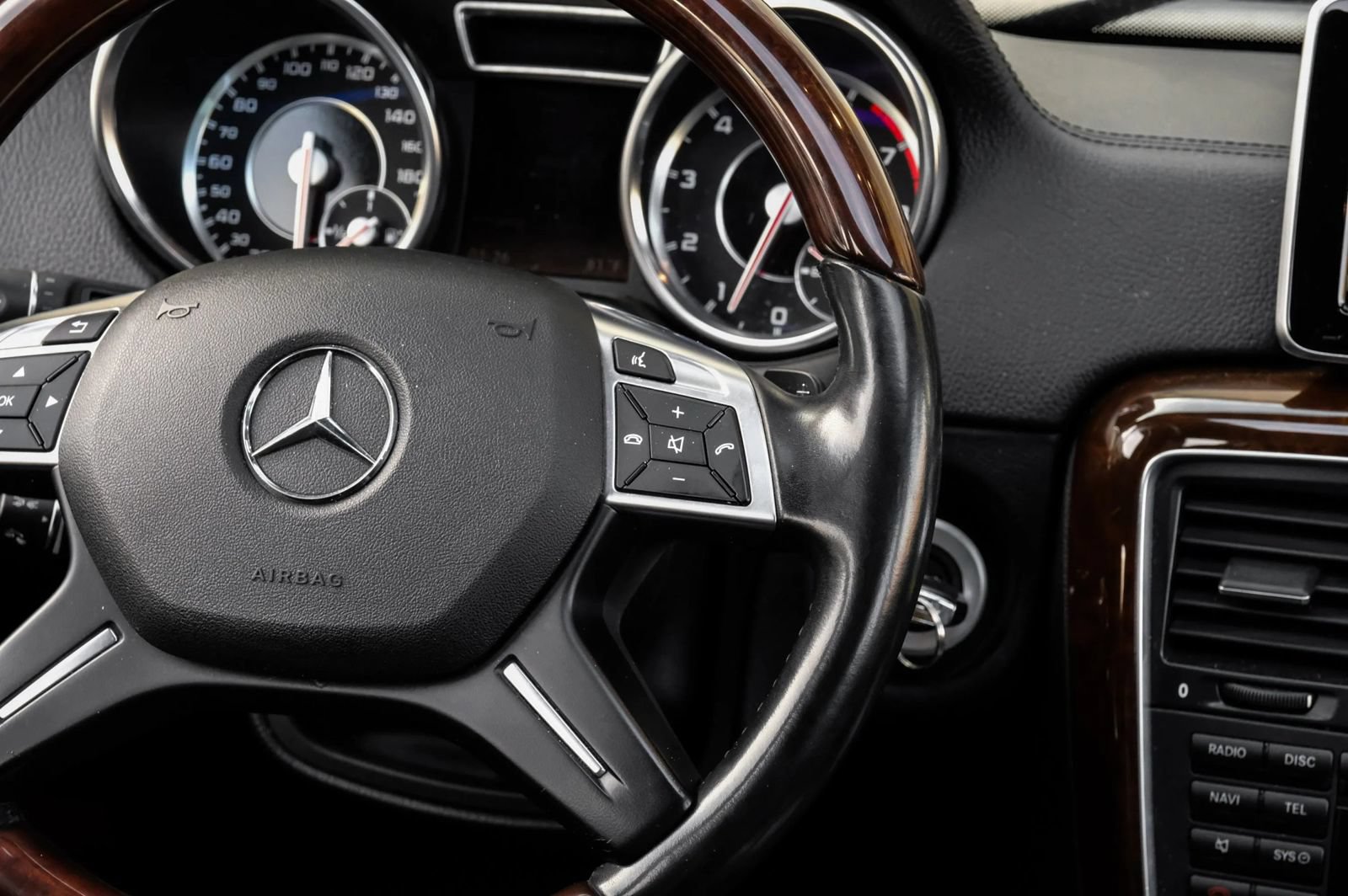 Used 2015 Mercedes-Benz G 63 AMG 4MATIC image 18