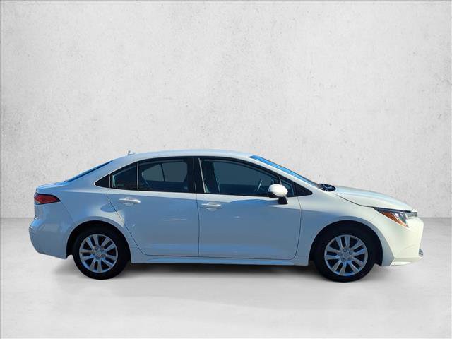 Used 2023 Toyota Corolla LE image 4