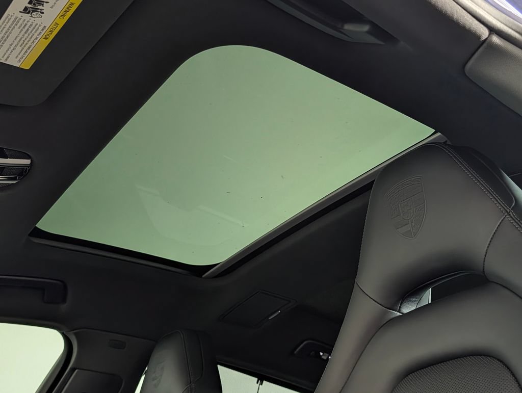 Certified 2022 Porsche Panamera 4 Executive AWD/4WD image 29