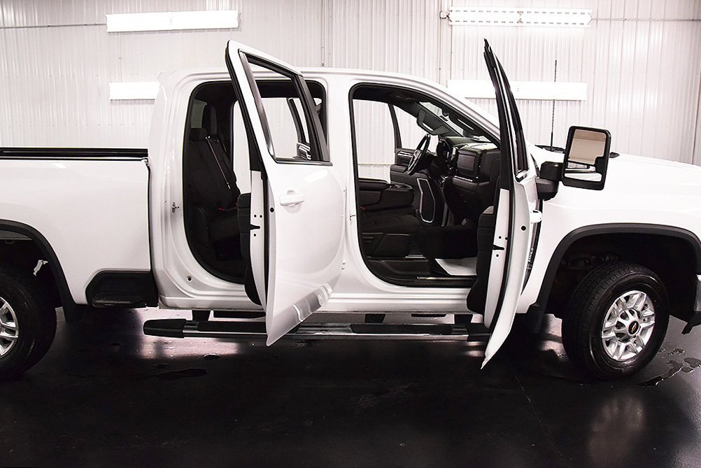 Used 2024 Chevrolet Silverado 2500 LT image 33