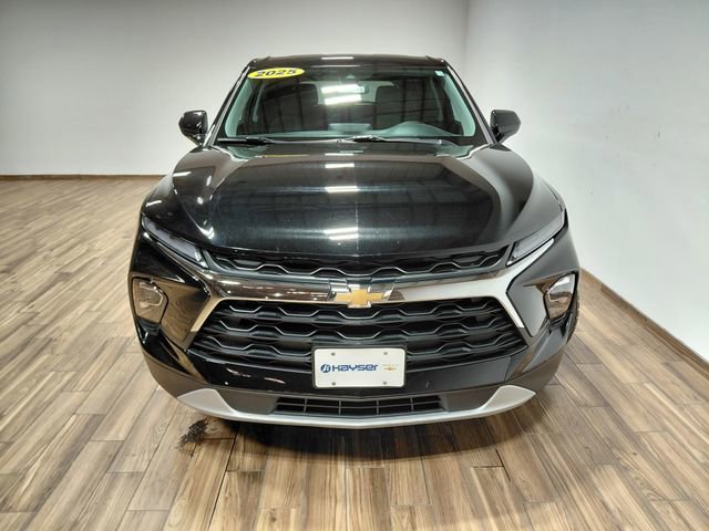 Used 2025 Chevrolet Blazer LT AWD/4WD image 14