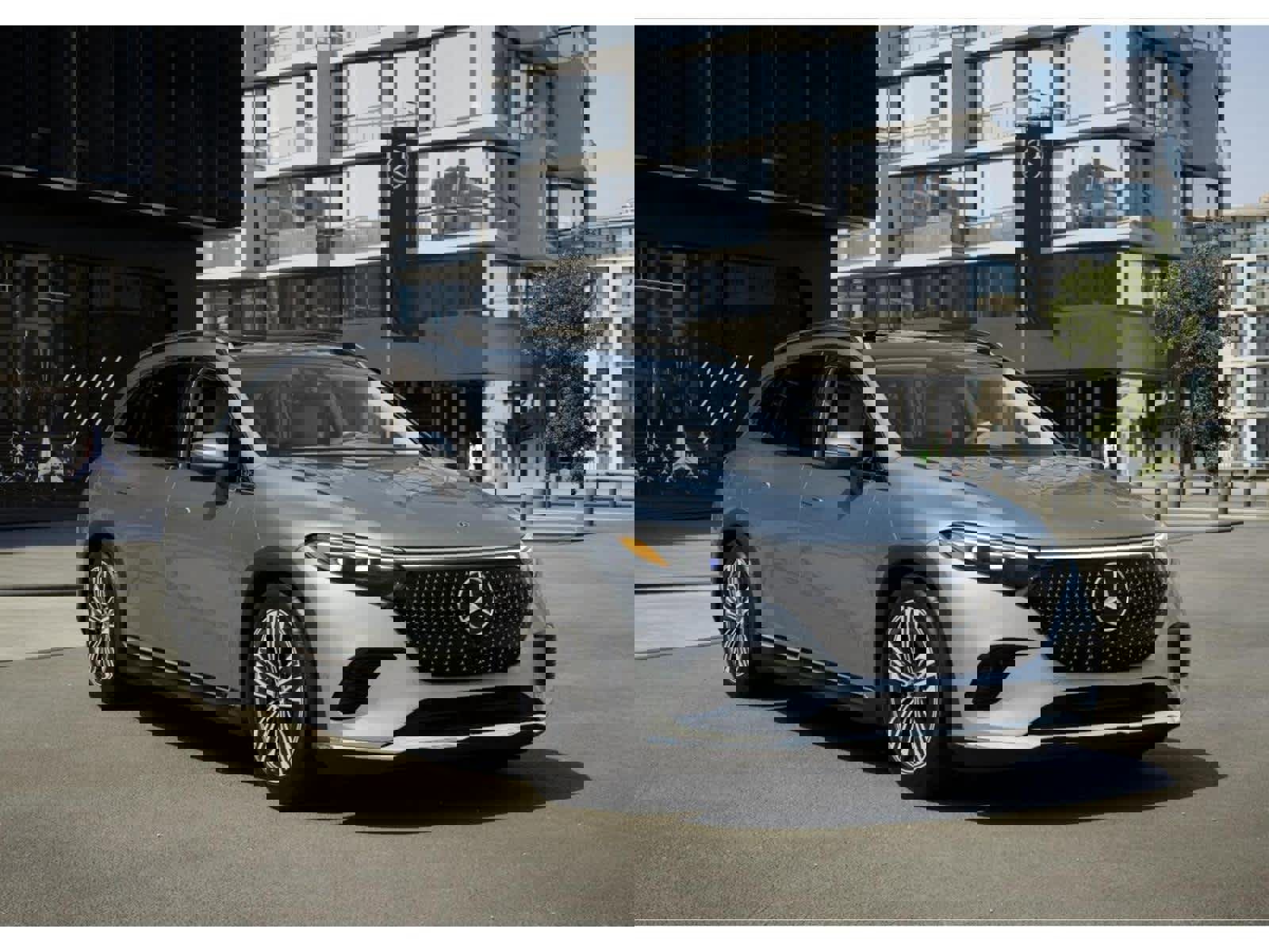 New 2026 Mercedes-Benz EQS 400 4MATIC SUV image 9