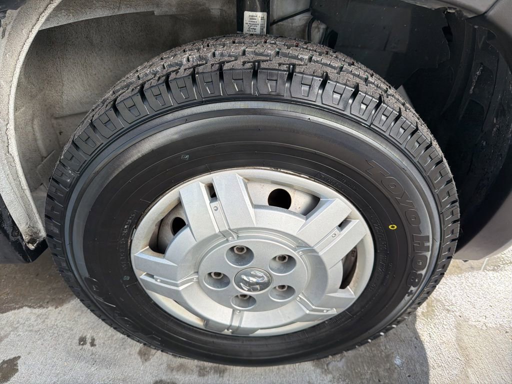 Used 2019 RAM ProMaster 2500 w/ Interior Convenience Group image 36