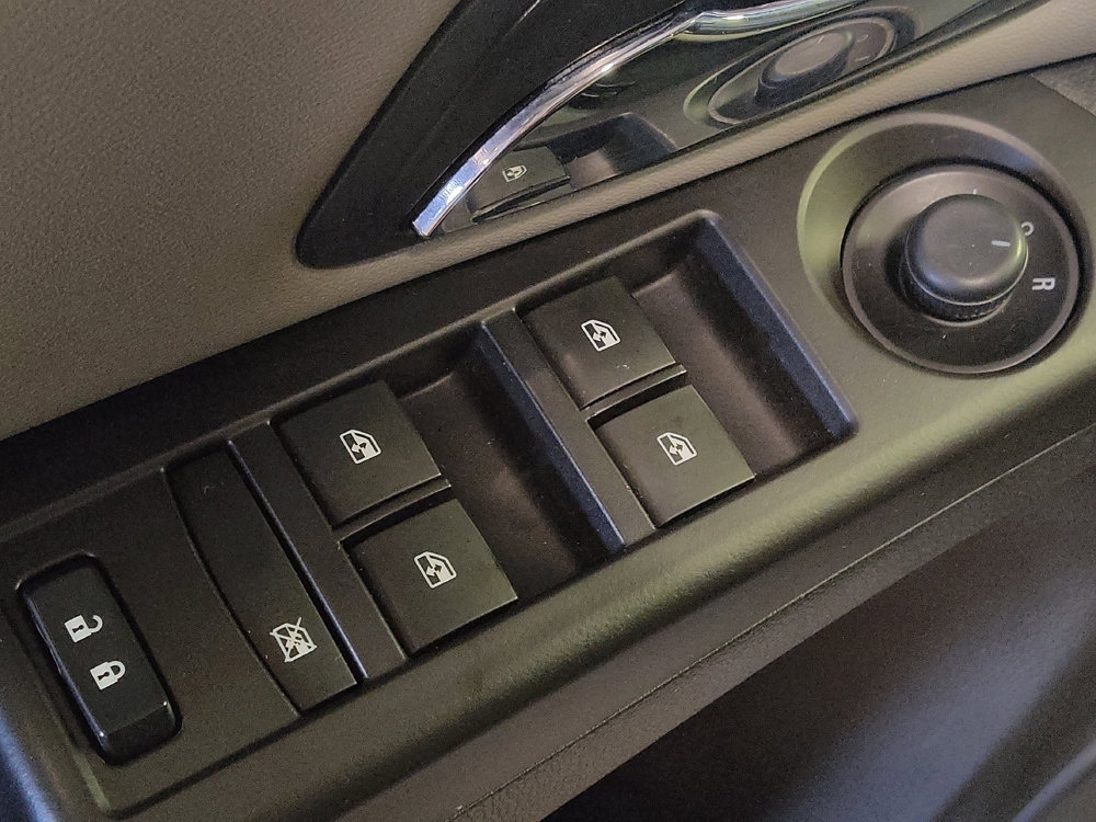 Used 2016 Chevrolet Cruze LS image 27