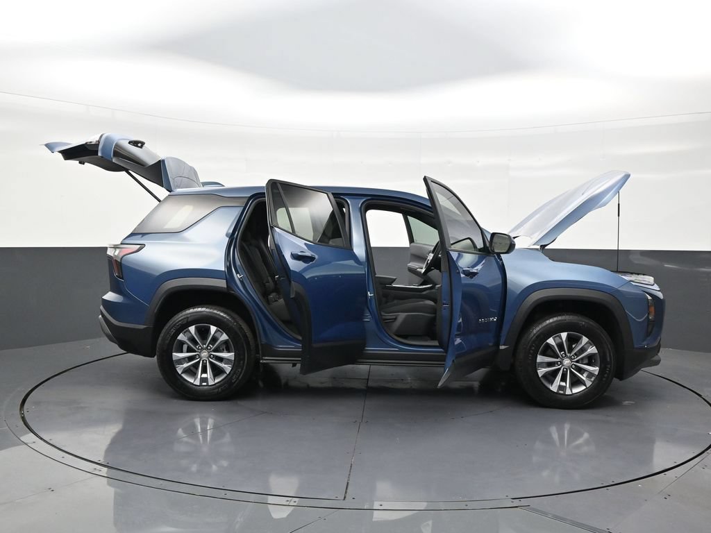 Used 2026 Chevrolet Equinox LT FWD image 29