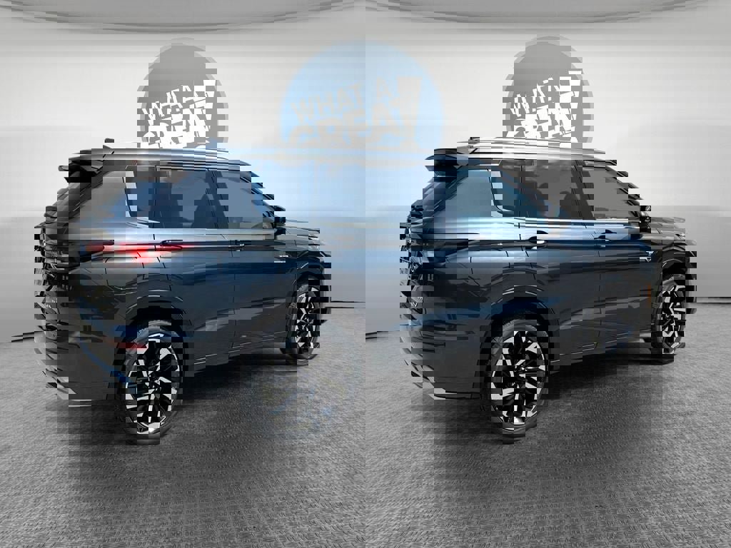 New 2025 Mitsubishi Outlander SEL image 8