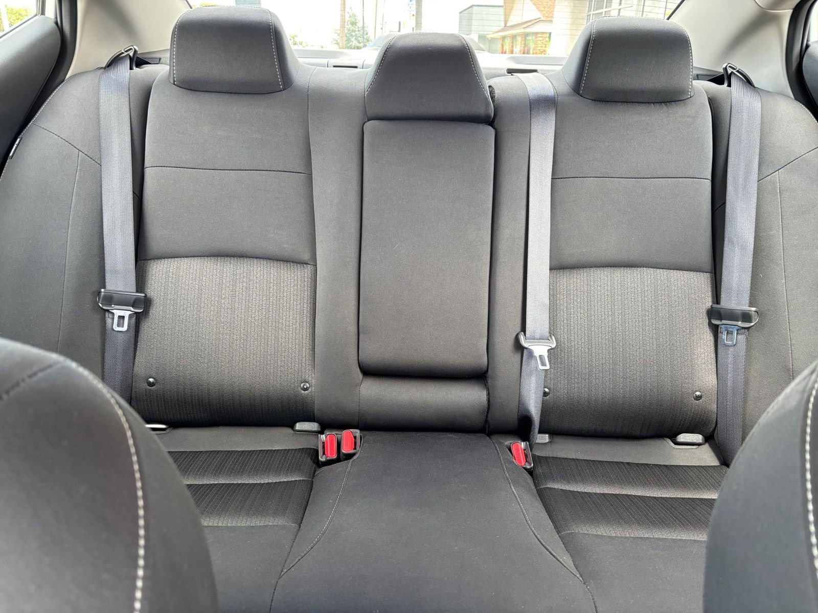 Used 2025 Nissan Altima 2.5 SV FWD image 38