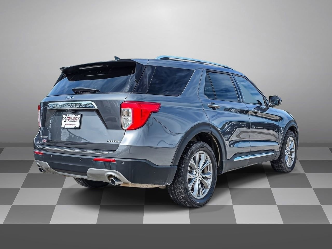 Used 2022 Ford Explorer Limited w/ Equipment Group 301A AWD/4WD image 6