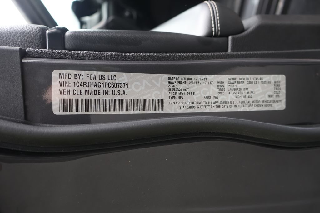 Used 2023 Jeep Grand Cherokee Altitude AWD/4WD image 51