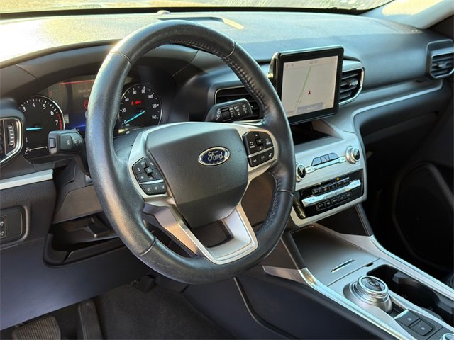 Used 2022 Ford Explorer XLT w/ Equipment Group 202A image 19
