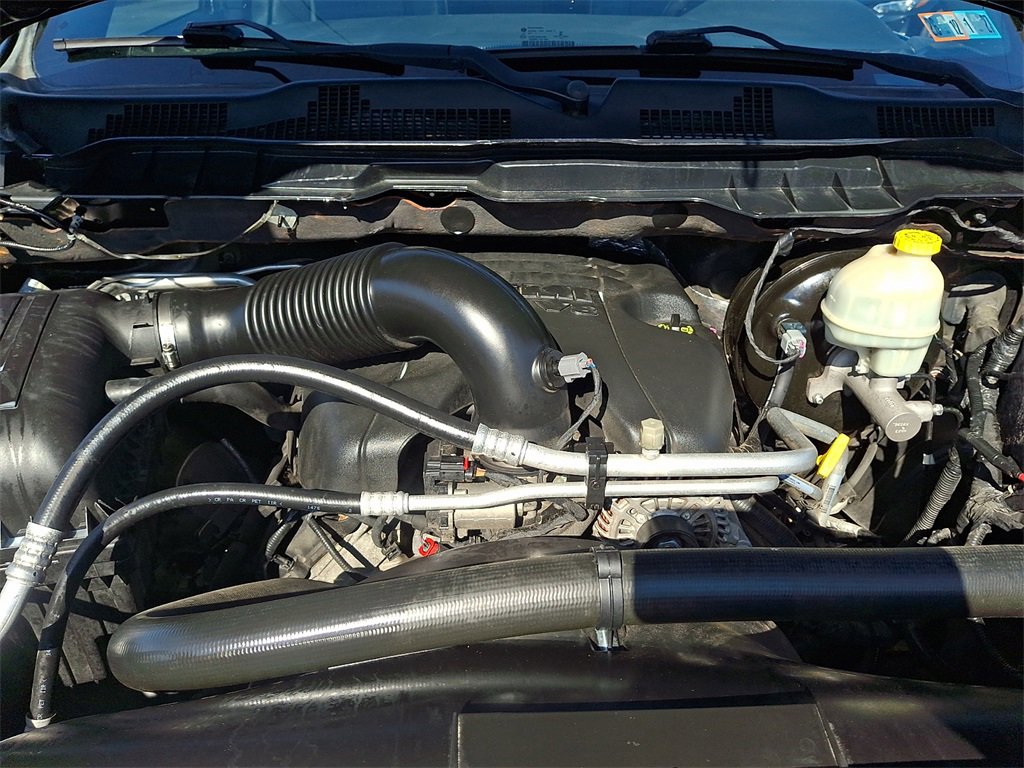 Used 2015 RAM 1500 Limited image 29