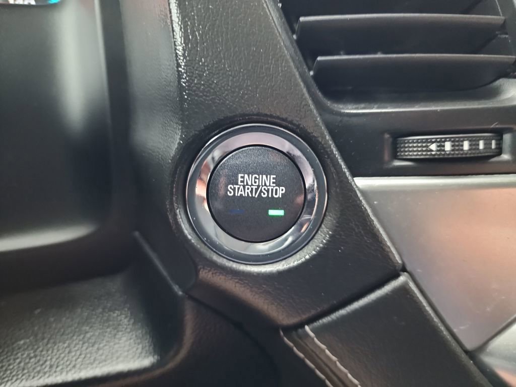 Used 2020 Chevrolet Suburban Premier w/ Premier Plus Edition image 25