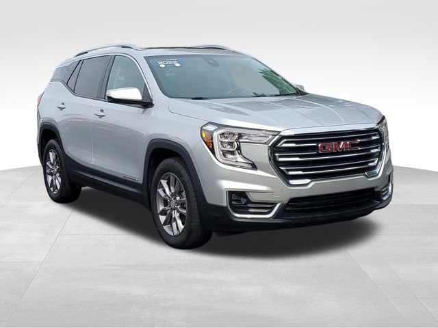 Used 2022 GMC Terrain SLT w/ Infotainment Package II AWD/4WD image 7