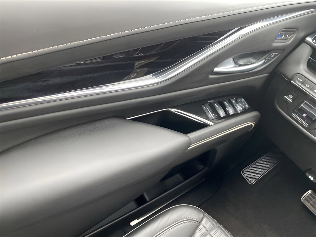 Certified 2024 Cadillac Escalade ESV V w/ Heavy-Duty Trailer Package image 23