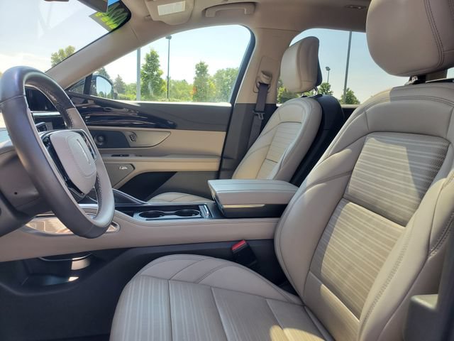 Certified 2024 Lincoln Nautilus Reserve w/ Equipment Group 202A AWD/4WD image 7