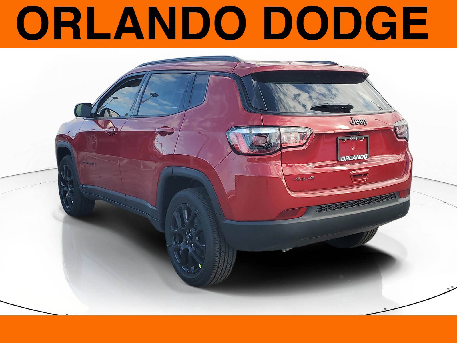 New 2026 Jeep Compass Latitude image 4