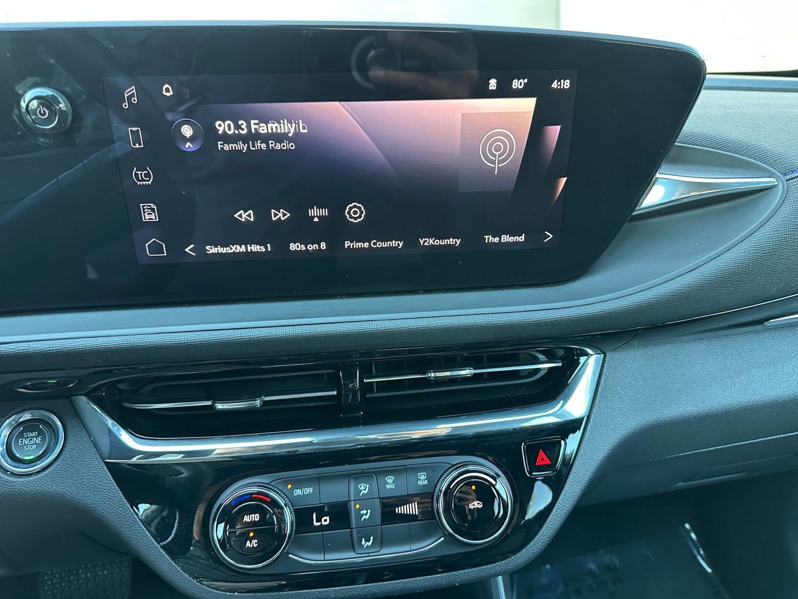 Used 2025 Buick Envista Sport Touring image 18