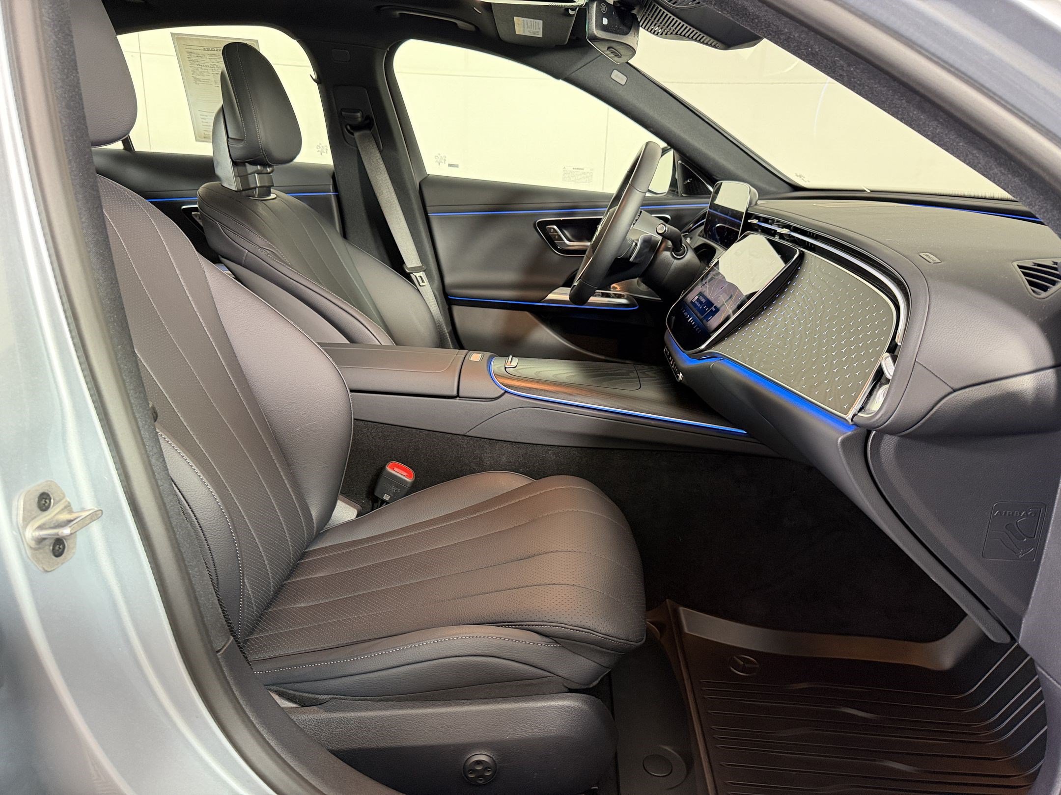 Used 2026 Mercedes-Benz E 450 4MATIC Sedan image 25