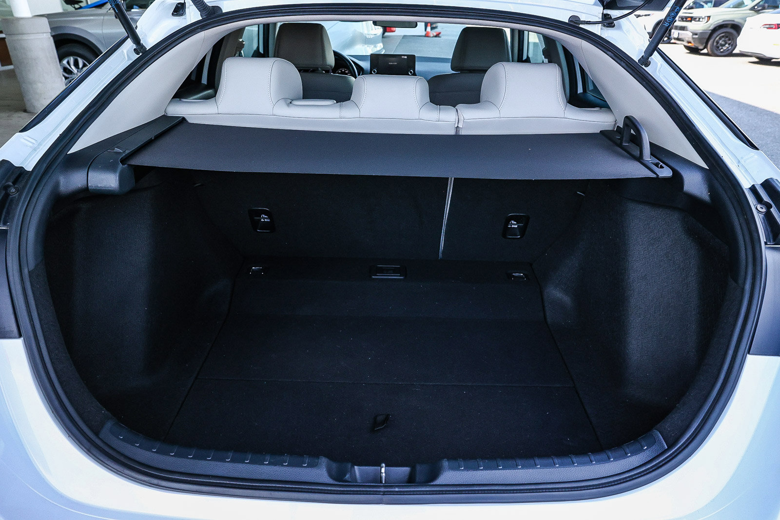 Used 2024 Honda Civic EX-L image 32