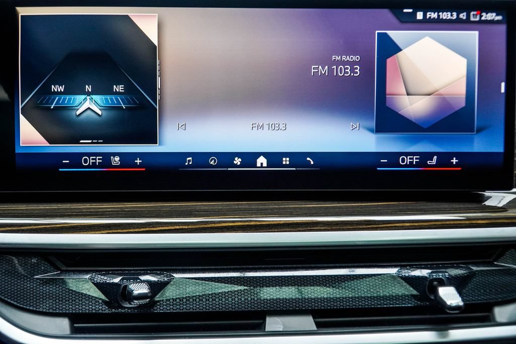 Used 2026 BMW X7 xDrive40i AWD/4WD image 30