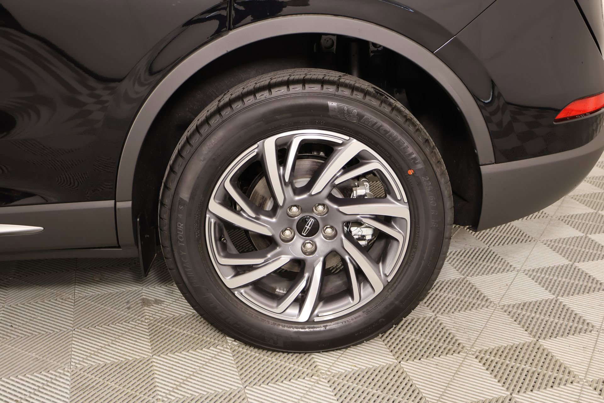 New 2026 Lincoln Corsair Premiere image 20