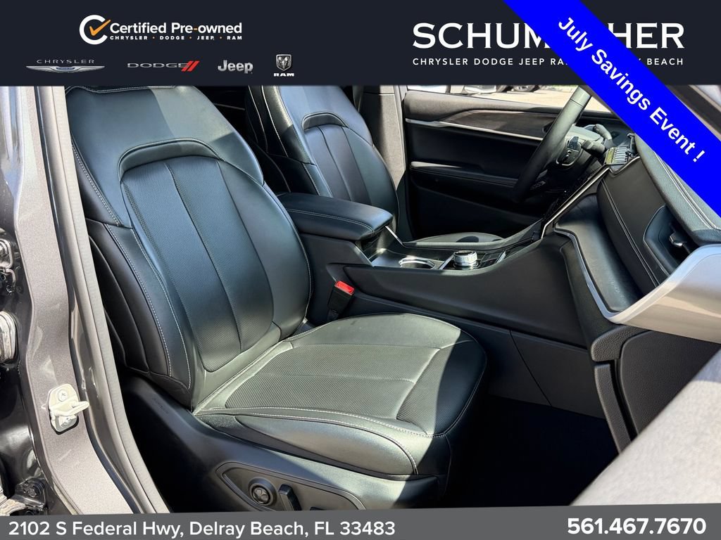 Certified 2024 Jeep Grand Cherokee Limited w/ Luxury Tech Group II RWD image 19