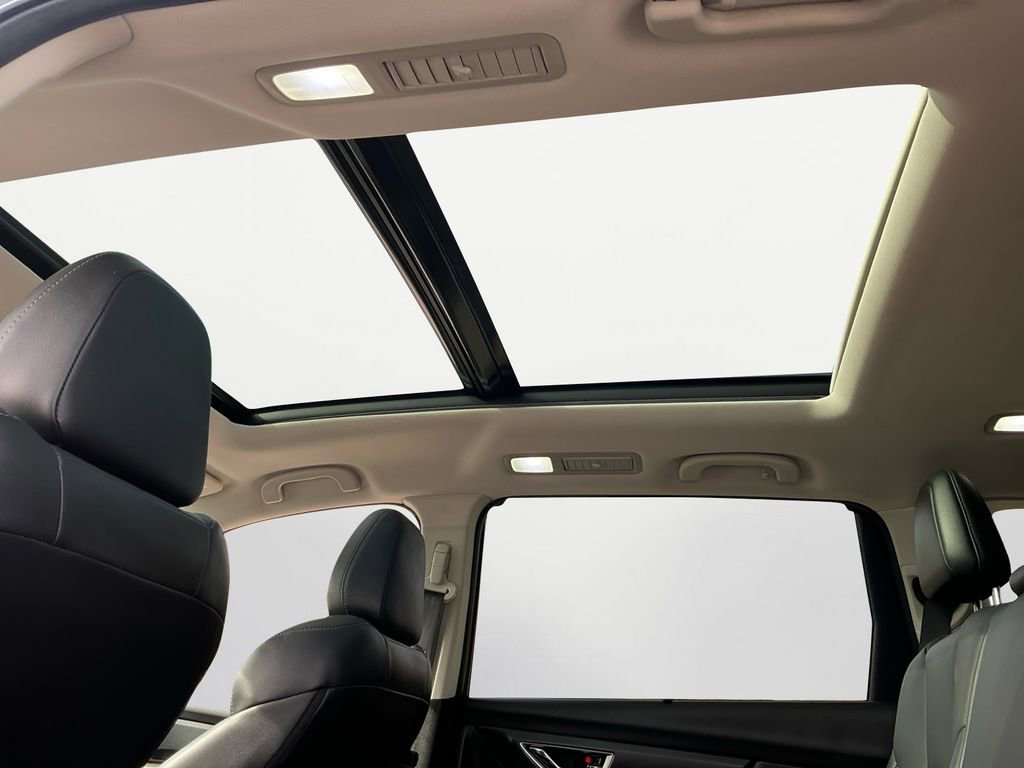 Used 2022 Subaru Ascent Limited w/ Technology Package image 19