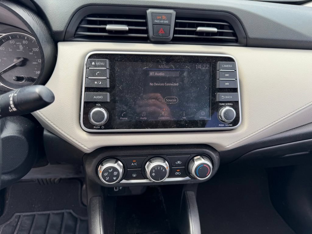 Used 2021 Nissan Versa SV FWD image 26