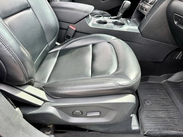 Used 2019 Ford Explorer XLT w/ Equipment Group 202A FWD image 24