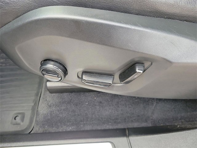 Used 2023 Volvo XC90 B5 Core image 18
