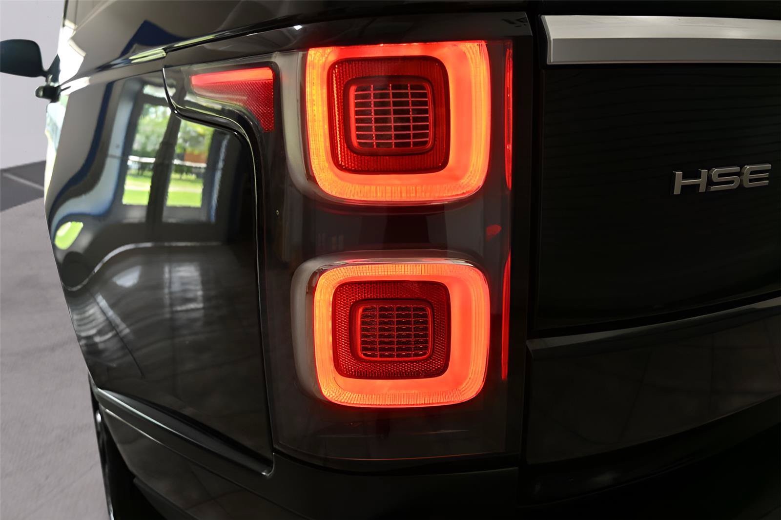 Used 2019 Land Rover Range Rover HSE AWD/4WD image 36