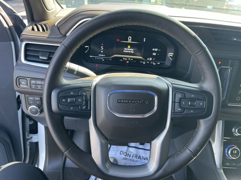 Used 2024 GMC Yukon Denali AWD/4WD image 14