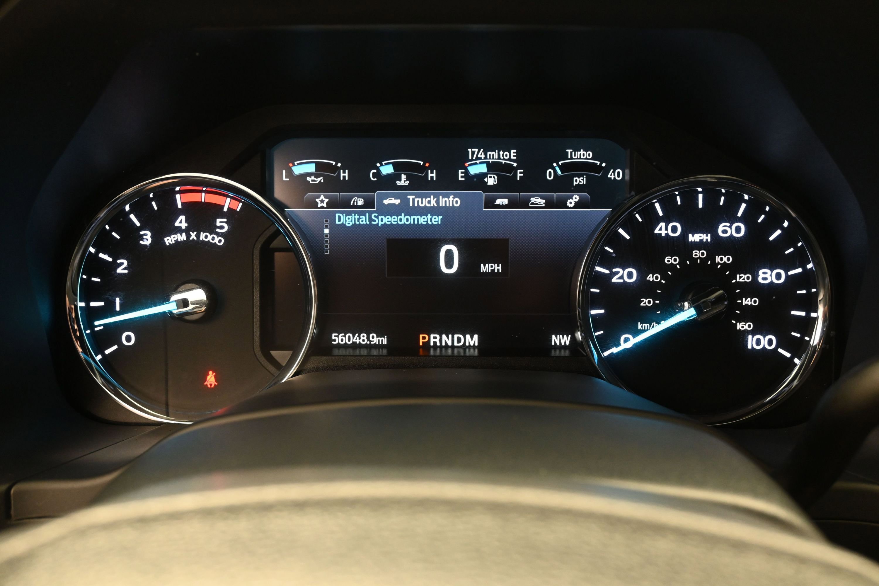 Used 2022 Ford F350 Platinum w/ FX4 Off-Road Package AWD/4WD image 27
